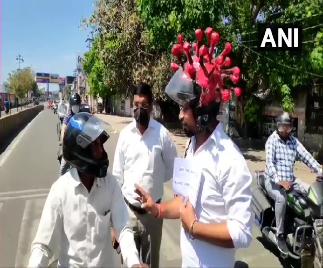 मुरादाबाद में सामाजिक कार्यकर्ता ने कोरोना के प्रति फैलाई जागरुकता