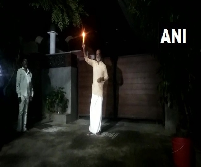 रजनीकांत ने भी जलाई मोमबत्ती