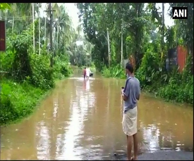 कोझीकोड में मूसलधार बारिश, आम जनजीवन अस्त-वस्त