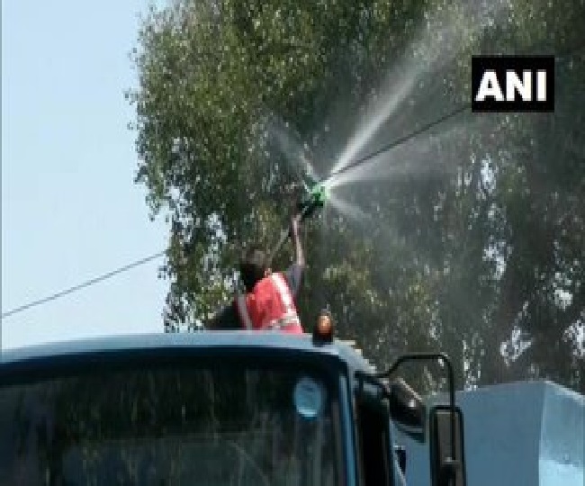 दिल्ली नगर निगम ने तुगलकाबाद क्षेत्र को किया साफ