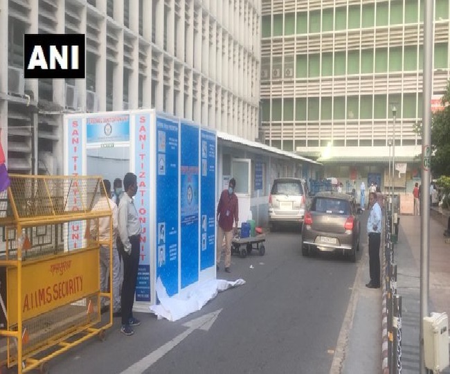अखिल भारतीय आयुर्विज्ञान संस्थान में तैनात कीटाणुनाशक कक्ष