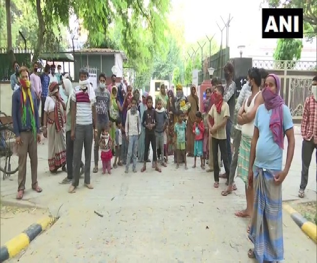 तालकटोरा रोड पर फंसे 90 प्रवासी