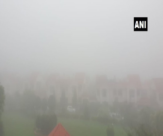 आज सुबह देहरादून में घना कोहरा छाया