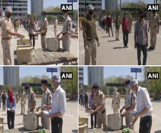 नई दिल्ली रेलवे स्टेशन के पास बांटा गया भोजन