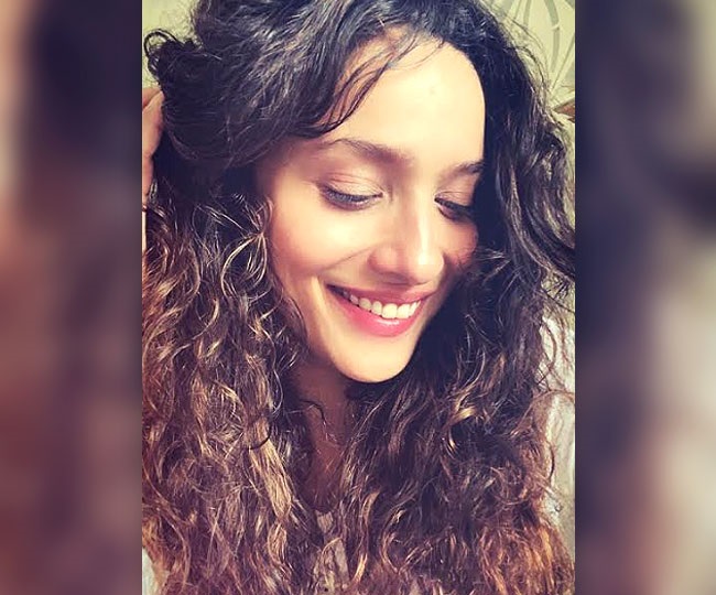 अकिता लोखंडे लोकप्रिय एक्ट्रेस है