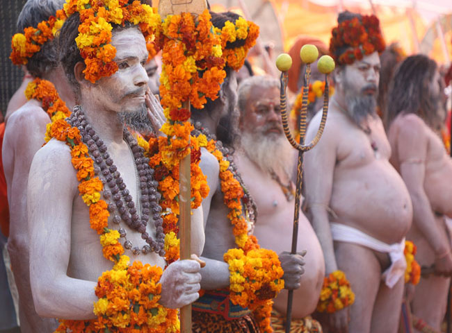 आसान नहीं होता नागा संन्यासी बनना
