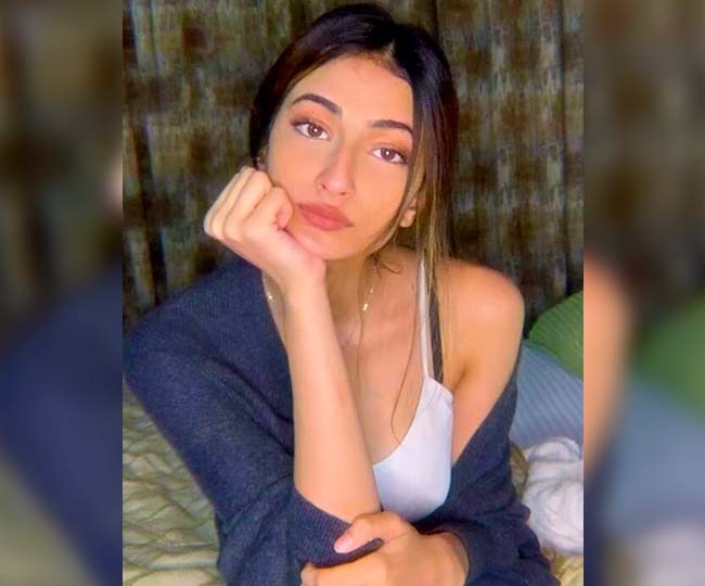 पलक तिवारी की फिल्म 'रोजी' का फर्स्ट लुक हाल ही में मेकर्स ने किया है जारी
