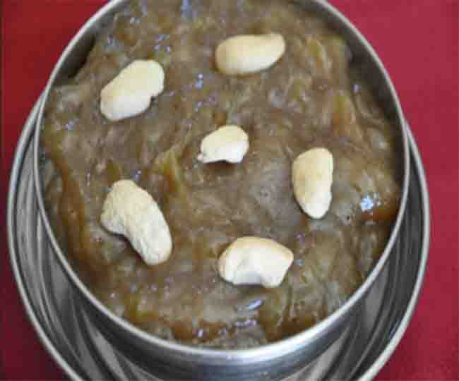 झटपट तैयार करें कच्चे केले का फलाहारी हलवा
