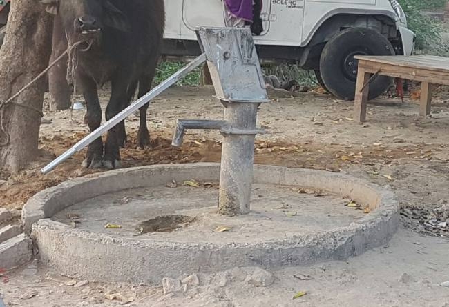प्यास बुझाने को चुकानी पड़ती है कीमत