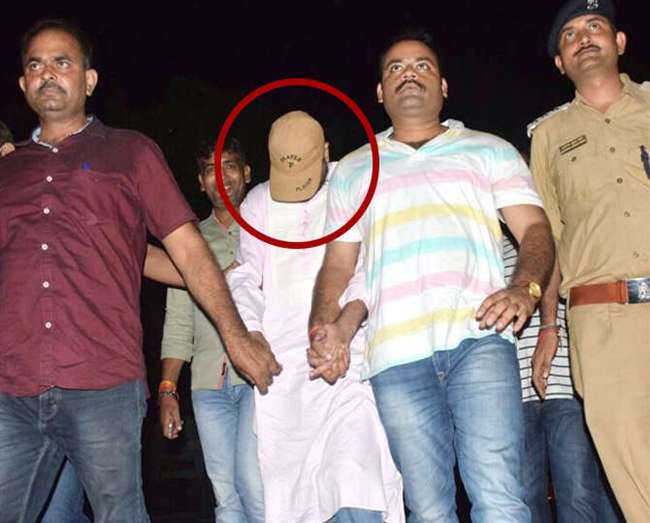 डॉ. कफील को देखने के बाद कैदी बोला- आओ मियां तुम्हारी ही कमी थी