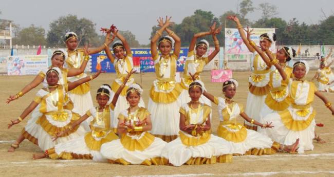 संत जेवियर्स इंग्लिश में सालाना स्पोर्ट्स डे मना