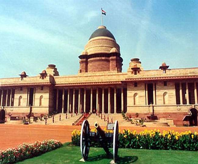 भारत में कैसे चुने जाते हैं राष्ट्रपति, क्या है राजनीतिक गणित