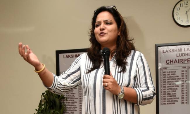 महिलाओं को सेहत को लेकर सजग रहना चाहिए: डॉ. रविंदर