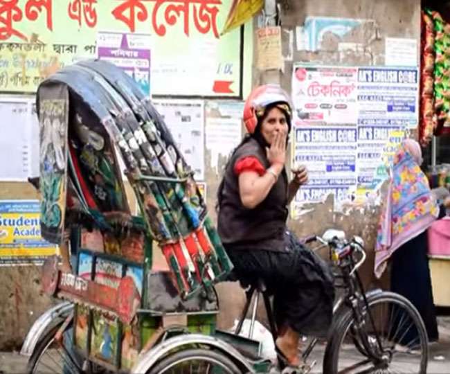 इस देश में हैं एक ऐसी 'क्रेजी आंटी', जो लाखों महिलाओं के लिए बन गई हैं मिसाल