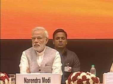 किसानों को अब 50 नहीं, 33 फीसदी तबाही पर मुआवजा