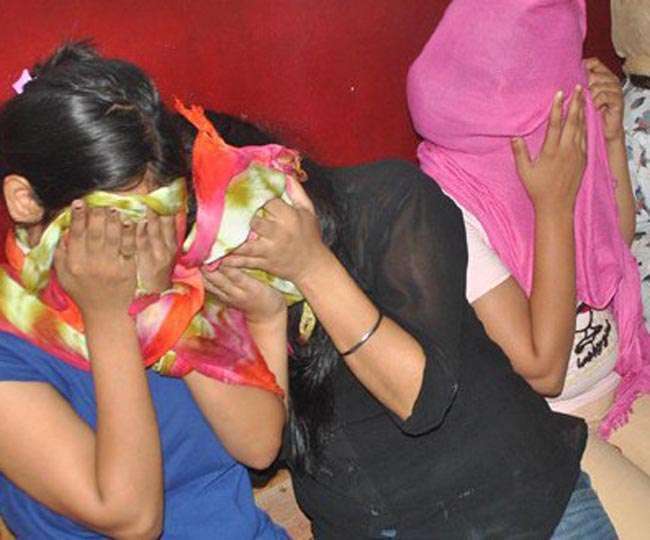 पटना में सेक्स रैकेट का उद्भेदन, देखकर पुलिसवालों की भी शर्म से झुकीं आंखें
