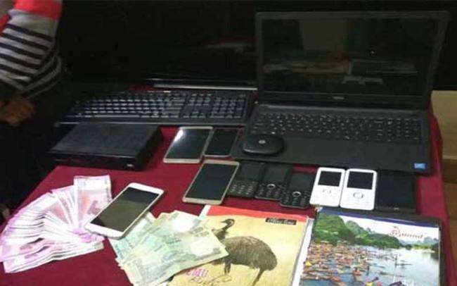 नवाबगंज का चौंकाने वाला इंग्लैंड कनेक्शन, एक गिरफतार