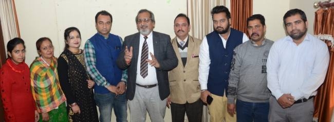 बिजली के 766 खंभे हटें, तब फर्राटा भरेगा फोरलेन