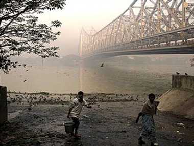 कोलकाता में सर्दी में गर्मी का अहसास