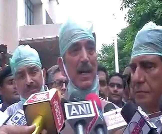 बच्चों की मौत पर यूपी सरकार का दावा गलत : गुलाम नबी आजाद