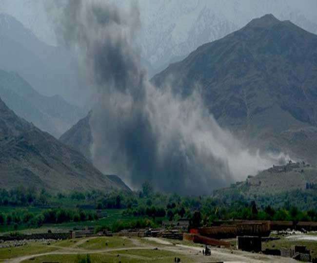 आईएस के ठिकानों पर महाबम गिराकर ट्रंप ने तालिबान को भी चेताया
