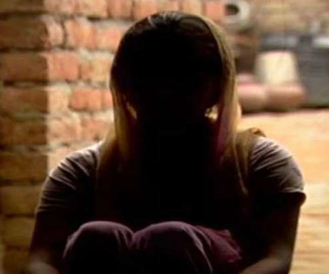 बाहरवाली के चक्कर में पत्नी को छोड़ा, पर साथ ले गया...
