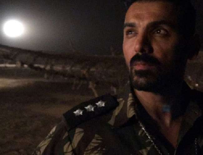 तमाम परेशानियों के बावजूद जॉन ने जैसलमेर में पूरी की परमाणु की शूटिंग