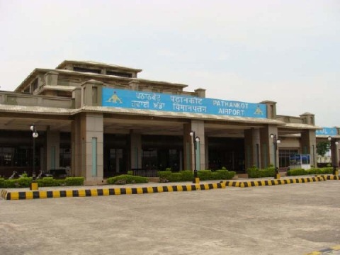 पठानकोट की उड़ान में आचार संहिता का रोड़ा