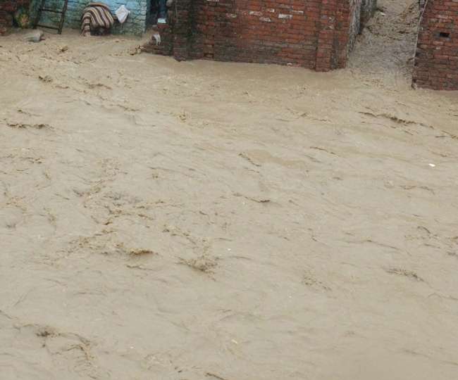 खटीमा में गांव में घुसा बाढ़ का पानी, दो मासूम डूबे