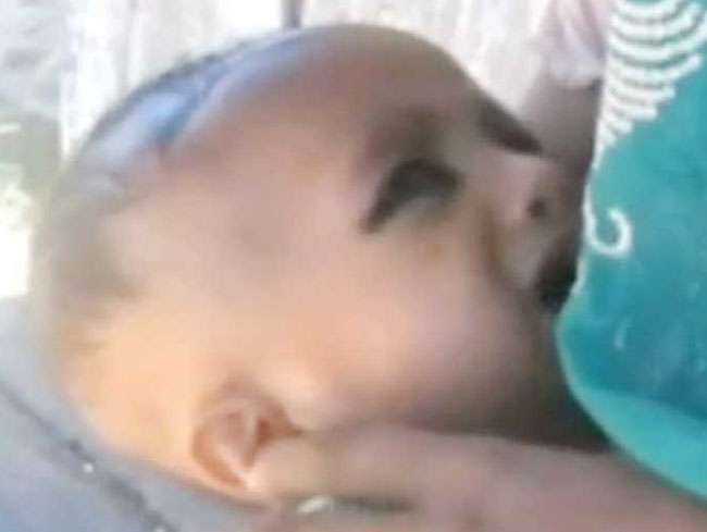 अॉटो पलटने से छह लोगों की मौत, बच्चे को खरोंच तक नहीं आई