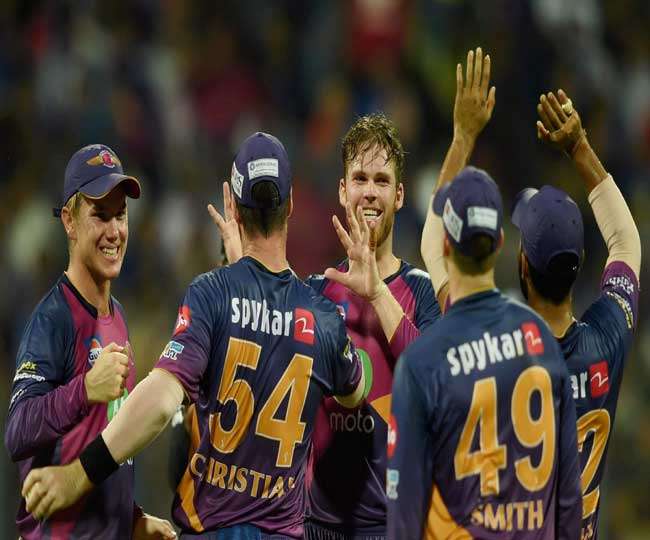 IPL मैच रिपोर्ट: मुंबई को उसके किले में मात देकर फाइनल में पहुंची पुणे की टीम