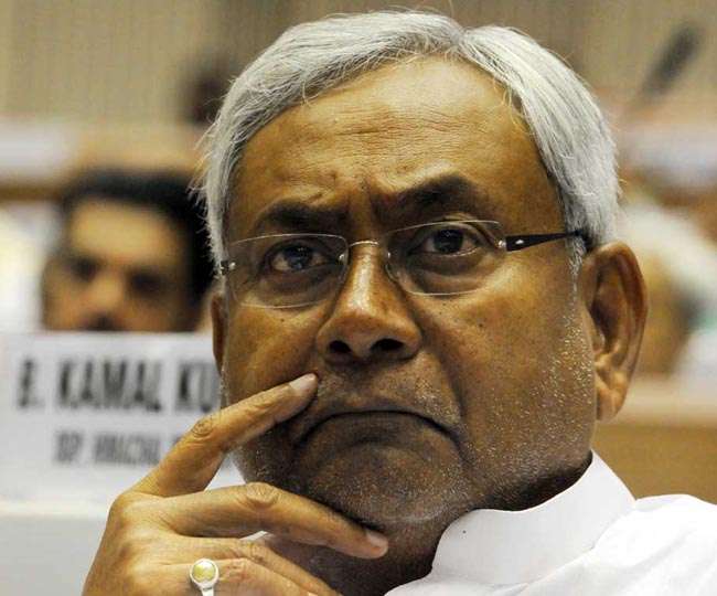 महागठबंधन में तनाव चरम पर, JDU के कड़े फैसले की आहट से RJD में बेचैनी
