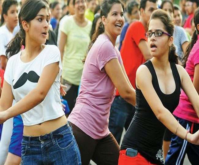 डीयू के टॉप फाइव कॉलेज में बिखरने वाले हैं फेस्ट के ये रंग