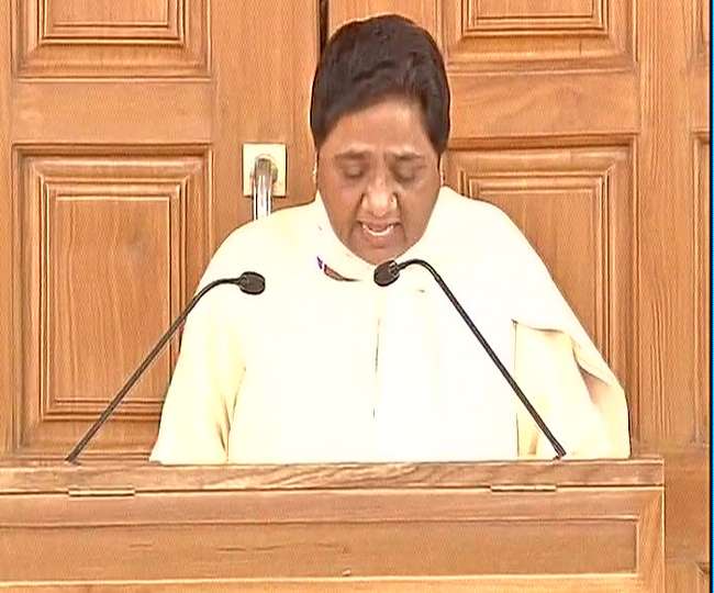 यूपी चुनावः मायावती ने सपा-भाजपा पर बोला हमला, कहा इनको वोट देकर बर्बाद न करें