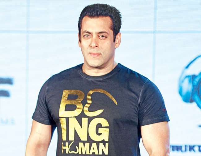 Tiger अपने सिक्योरिटी स्टाफ को देगा ये स्पेशल गिफ्ट