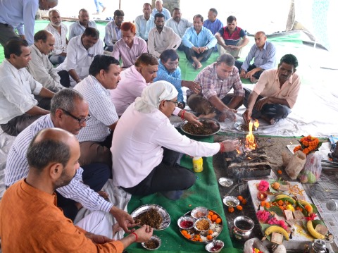 हवन-भंडारा कर देव शिल्पी का नमन