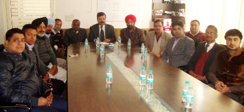 एससी स्कॉलरशिप की राशि जारी न होने से शिक्षकों का वेतन फंसा, रोष