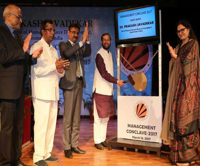 जल्द आएगी नई शिक्षा नीति, छात्रों को नहीं जाना पड़ेगा विदेश : जावड़ेकर