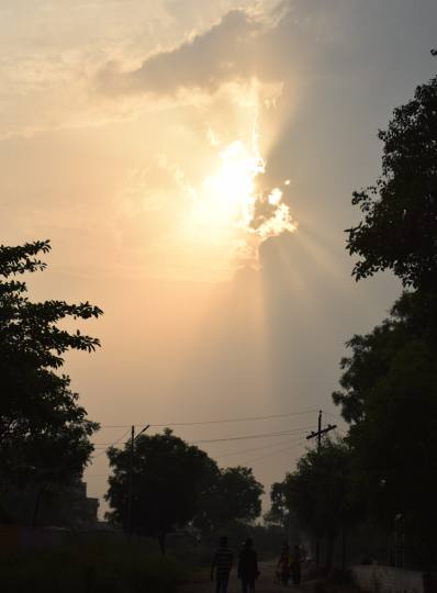 बारिश से गर्मी में राहत मिली तापमान गिरा