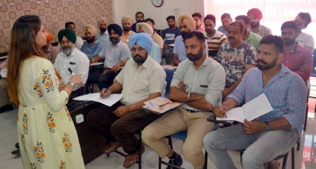 टूरिजम पुलिस बोलेगी फर्राटेदार अंग्रेजी