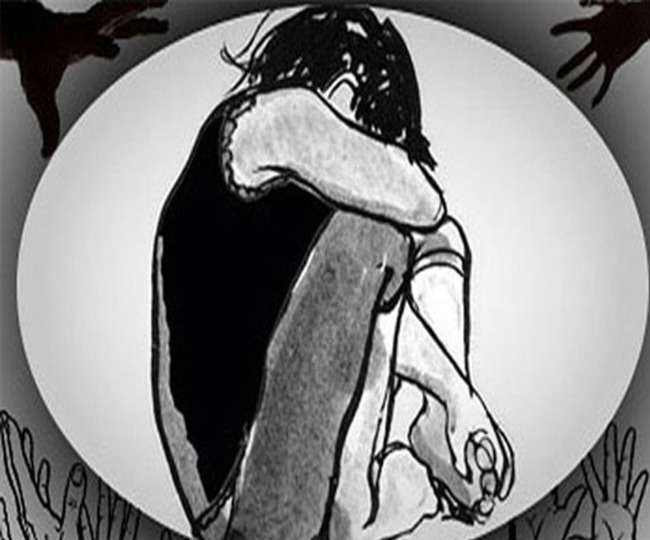 महिला से दुष्कर्म के बाद उसकी नवजात बेटी को बेचा