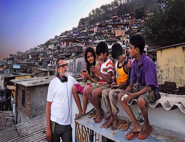 राकेश ओमप्रकाश मेहरा की आगामी फिल्म 'मेरे प्यारे प्रधान मंत्री' का First look जारी हुआ