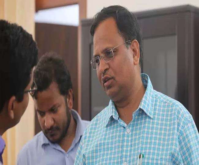मनीष सिसोदिया के बाद CBI ने की सत्येंद्र जैन की पत्नी से पूछताछ