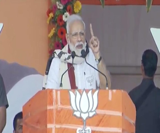लोकसभा चुनाव को लेकर पीएम मोदी समेत कई अन्य बड़े नेता जनता के बीच दिखाई दिए, देखें तस्वीरें