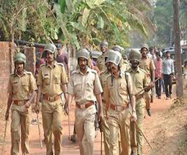 परीक्षा केंद्र में असलाहधारियों समेत कॉलेज में घुसे भाजपा विधायक