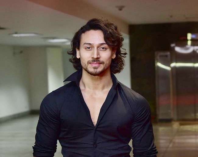 Bollywood के 'रैम्बो' को Hollywood के 'रैम्बो' ने दी नसीहत, First look भी देखिए
