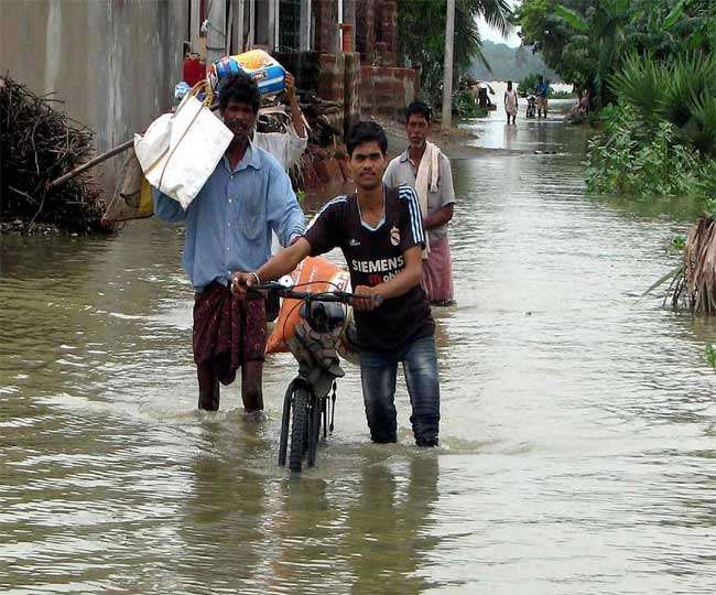 त्रिपुरा में भयंकर बाढ़, लगभग 2000 परिवार विस्थापित