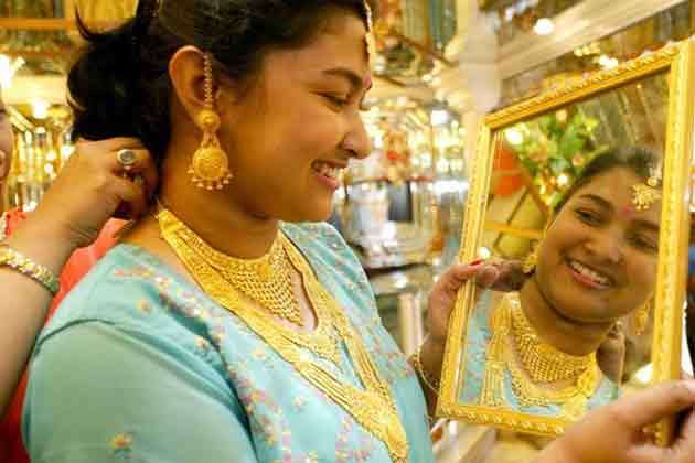 सस्ता हुआ सोना: मांग कम होने से सर्राफा बाजार में गिरी कीमत, जानिए क्या है नया दाम