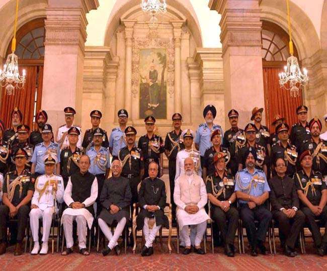 सर्जिकल स्ट्राइक के कमांडर को राष्ट्रपति ने दिया कीर्ति चक्र