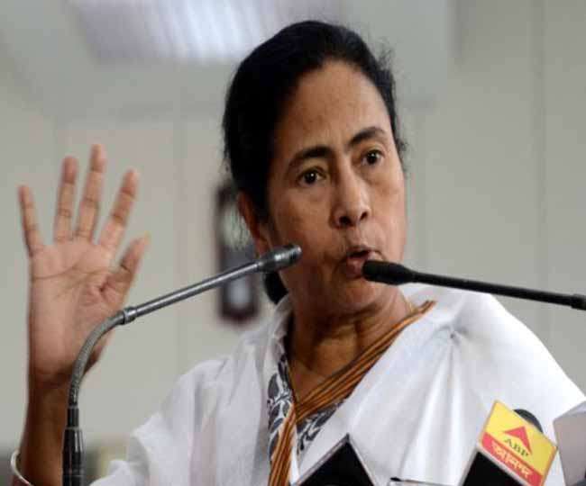ममता ने साधा भाजपा पर निशाना, देश में हो रही हिंदू-मुस्लिम की राजनीति